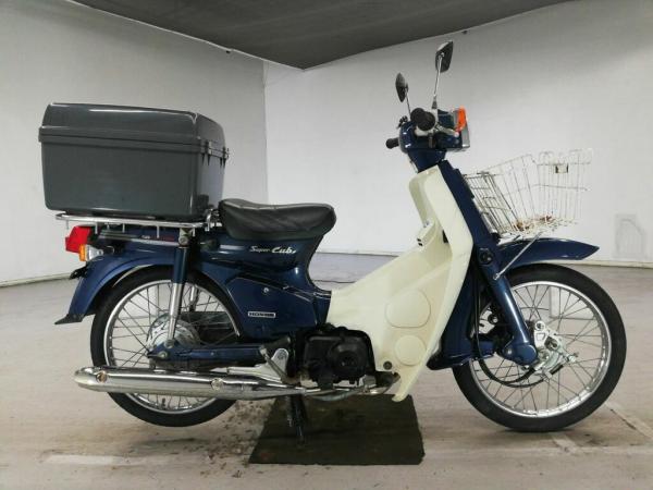 Мотоцикл дорожный Honda Super Cub Custom рама AA01 скутерета корзина рундук гв 2008